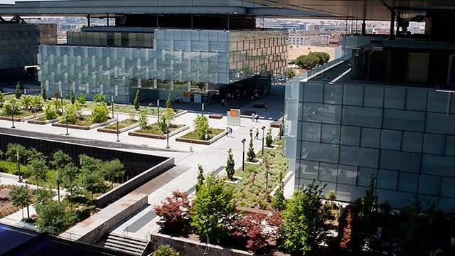 Innenhof des Telefonica-Campus