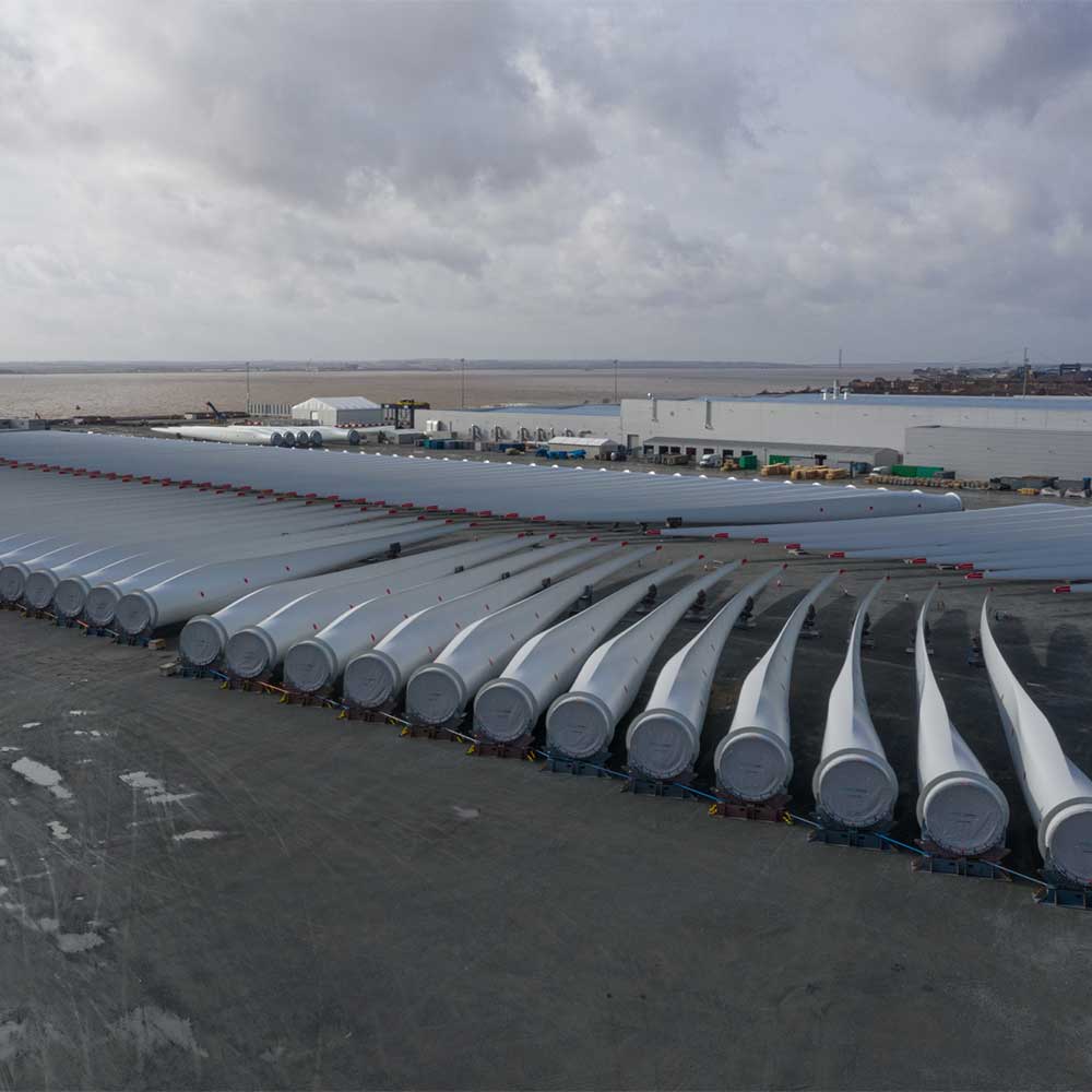 SGRE Blades 在外面排成一排