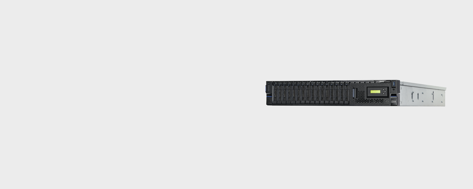 IBM Power S1022サーバーの斜め前からの画像