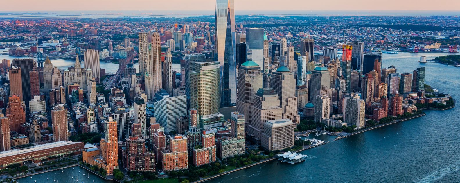 Vista aérea del paisaje urbano de la ciudad de Nueva York, Nueva York, Estados Unidos