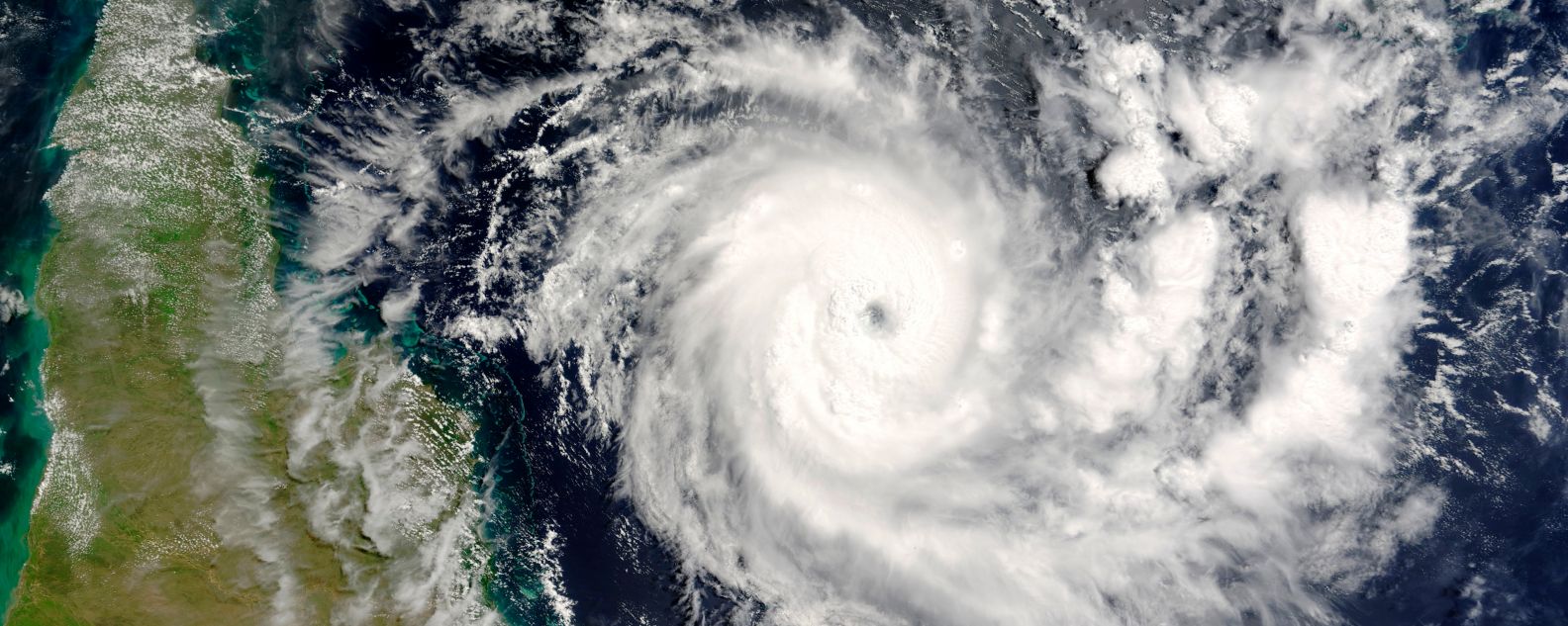 Imagen de satélite Terra del ciclón tropical Ingrid en el Mar de Coral